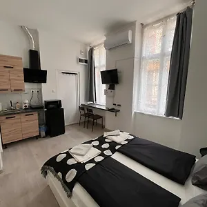 Apartman Mano I, Budapest