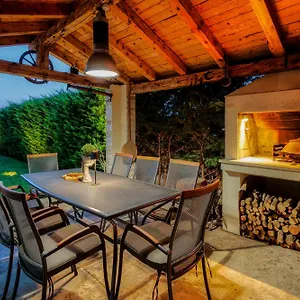 https://villa-fe-malinska.primorje-gorskikotar.com