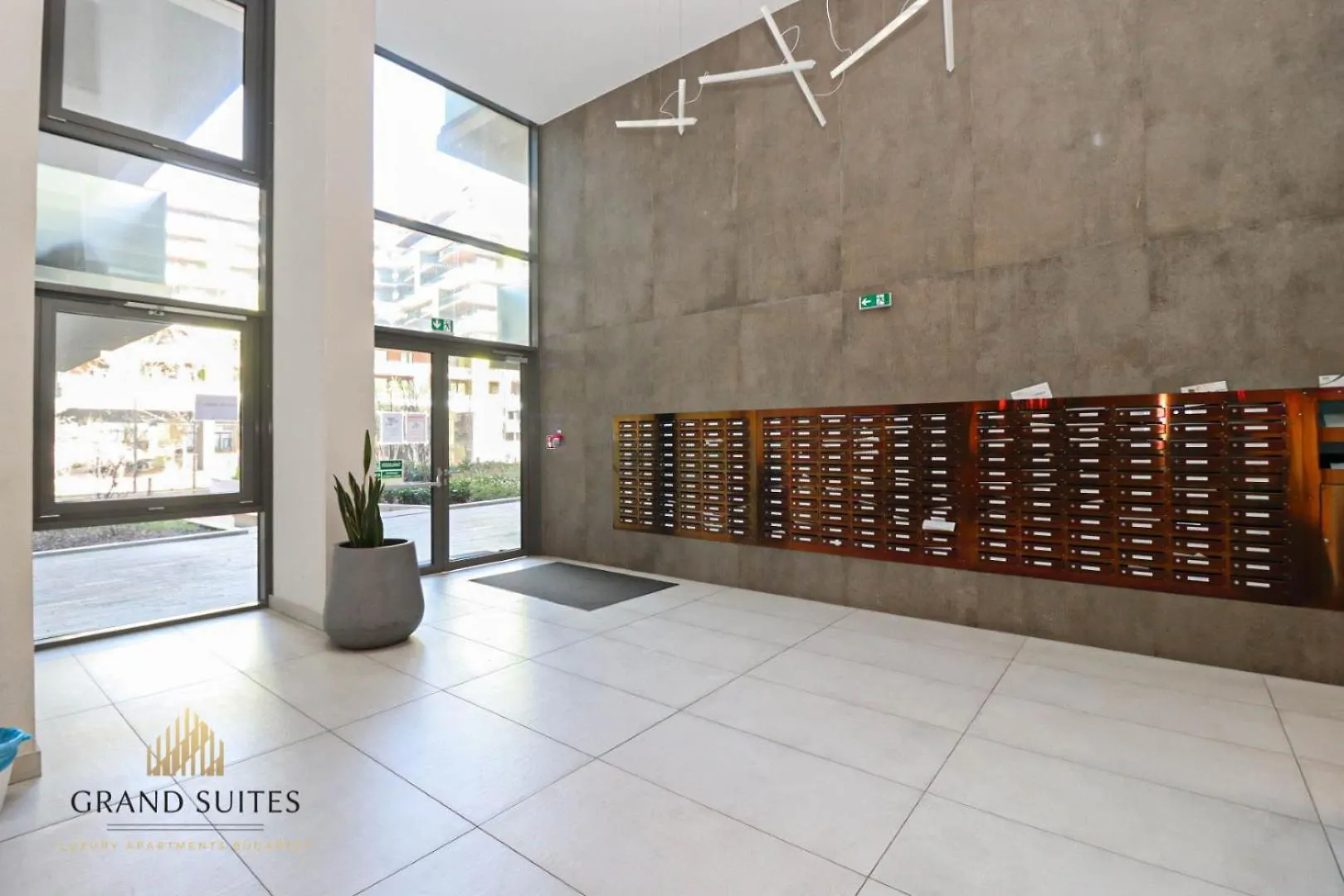 Grand Suites Promenade Budapest 0*,